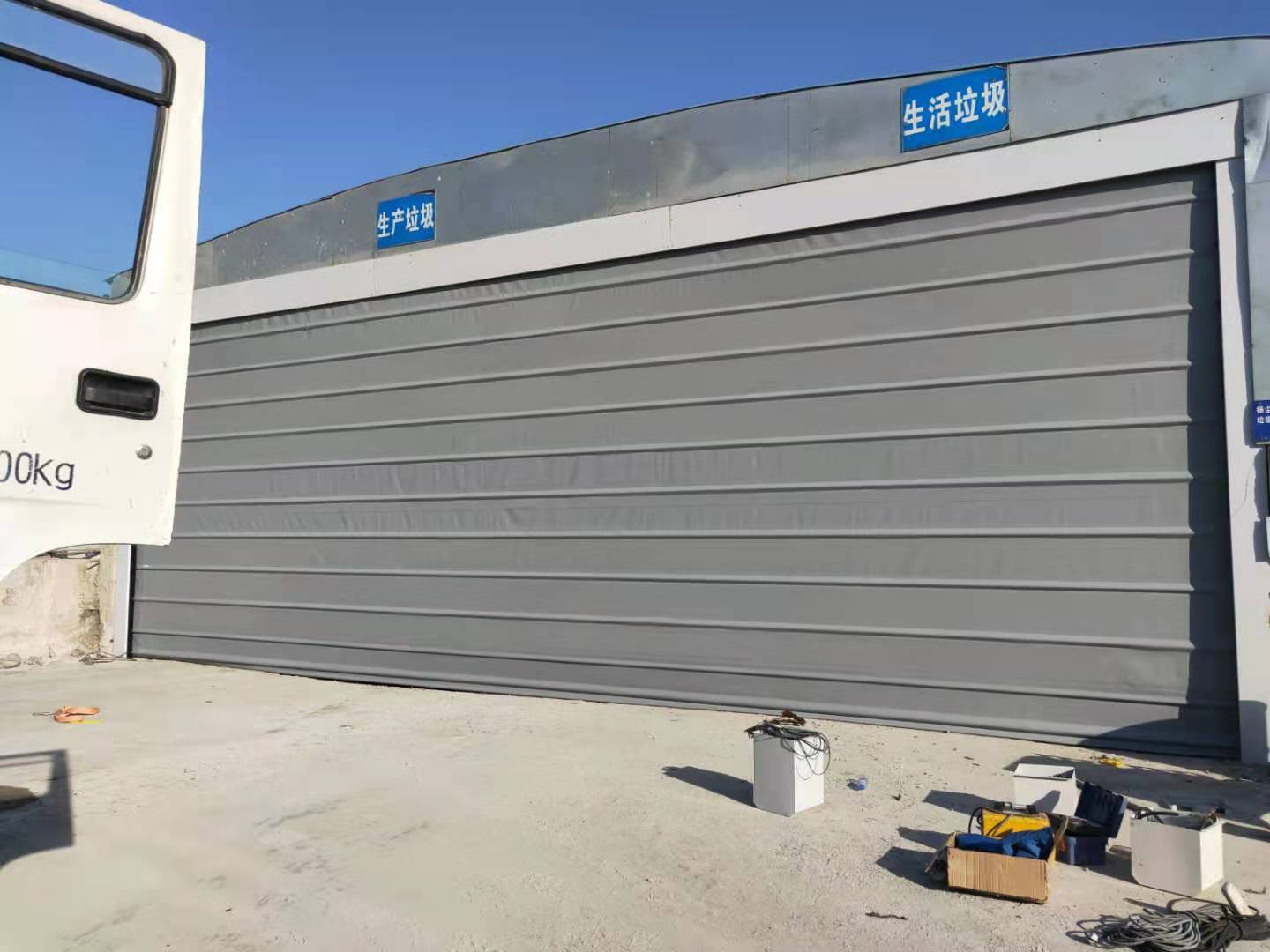 大型抗风堆积门